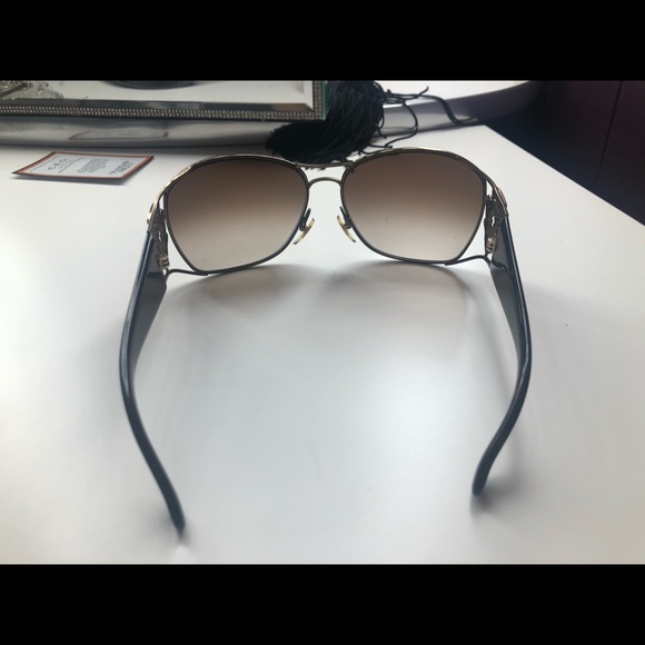 Sunglasses - Picture 4 of 5